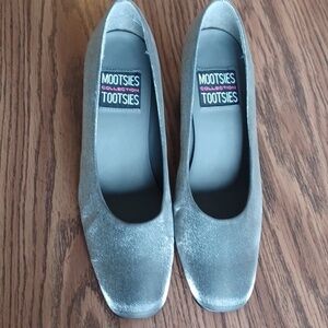 Mootsies Tootsies Women's Sparkly Silver Shoes with Heel - Size 7 M